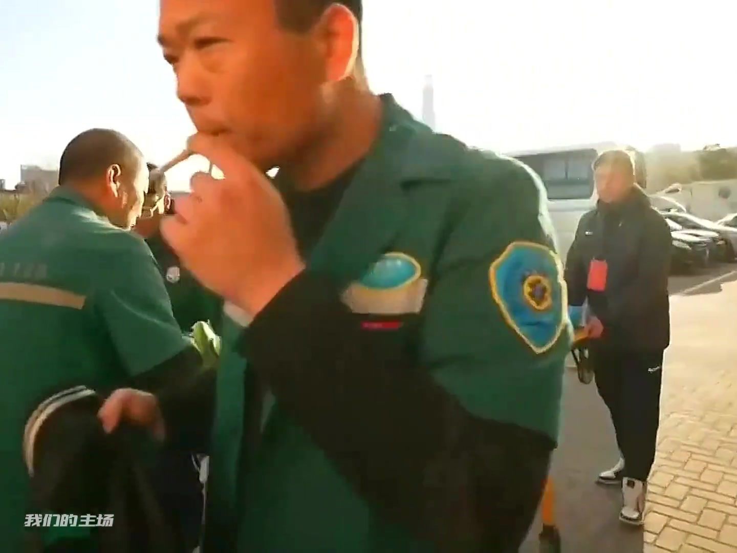 領先世界！天津隊球員受傷直接在球場外進行CT！